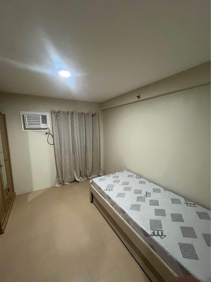 Condo Studio Type for Rent photo 4