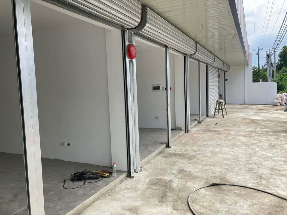 Commercial space for rent photo 3