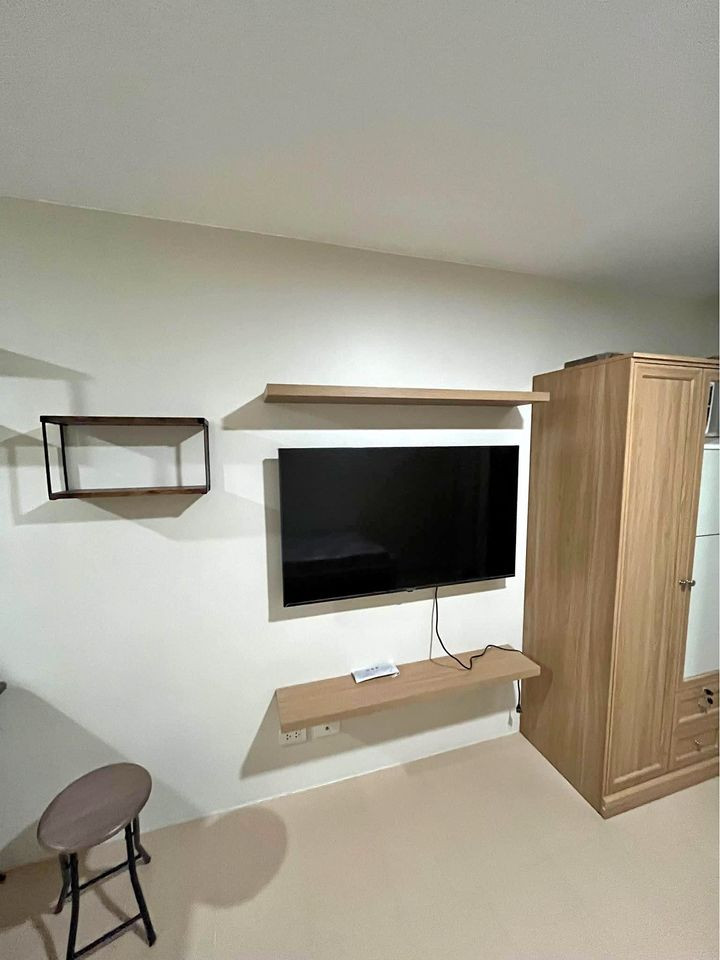 Condo Studio Type for Rent photo 2